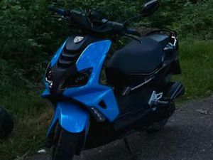 PEUGEOT SPEEDFIGHT4 — SCOOTERS | YAMAHA — MARKTPLAATS