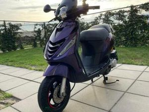 PIAGGIO ZIP PAARS! ZO GOED ALS NIEUW! — SCOOTERS | PIAGGIO — MARKTPLAATS
