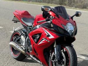 SUZUKI - GSXR 600