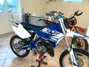 YAMAHA YZ 125
