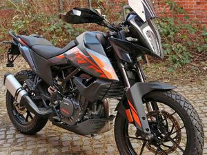 KTM 390 ADVENTURE TOUR AKRAPOVIC