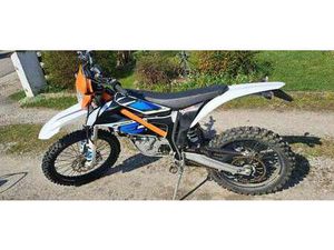 ENDURO SUPERMOTO