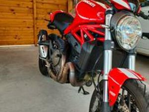 DUCATI MONSTER 821 STRIPE