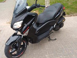 ② SCOOTER YAMAHA XMAX 250 CC