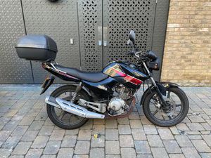 YAMAHA YBR 125 NAKED PETROL MANUAL (11 PS) 124 CC