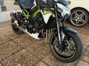 ② KAWASAKI Z900 / 2020 / 8000KM PACK PERF