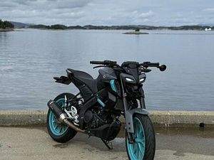 YAMAHA MT-125