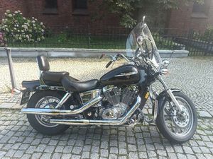 HONDA SHADOW 1100 CC