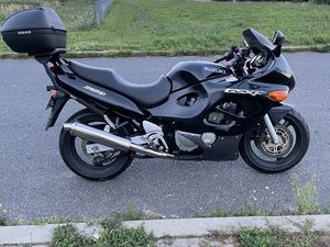 SUZUKI GSX-F - KATANA