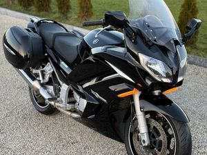 YAMAHA FJR