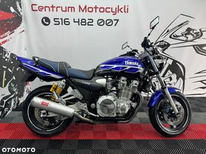 YAMAHA XJR