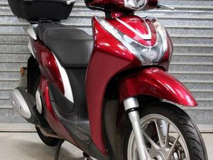 2023 23 HONDA FSH 125-M SH MODE KEYLESS SCOOTER NEW SHAPE CAT N RED NEW MOT 2K