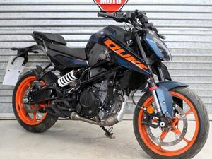 2025 74 KTM DUKE 125 ABS LEARNER LEGAL TRADE SALE NEW SHAPE 285 MILES TRADE SALE