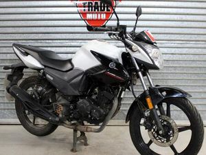 2019 19 YAMAHA YS 125 LEARNER LEGAL TRADE SALE WHITE 16K MILES NEW MOT YS125 YBR