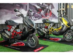 ITALJET DRAGSTER 200 CC NAKED SPORTS AUTOMATIC SCOOTER WAS £5299 NOW £3699
