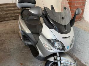 PIAGGIO X9 500 ROLLER - SEHR GUTER ZUSTAND, TÜV NEU