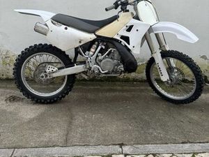 YAMAHA YZ 250 VINTAGE BOMBARRAL E VALE COVO
