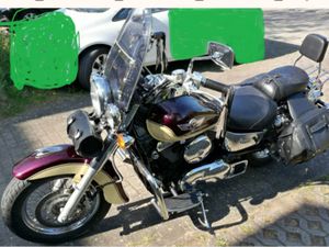KAWASAKI VN 1500 CLASSIC SELTENES MODEL - T OP GEPFLEGT, WENIGE K