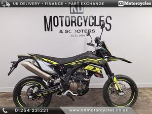 F.B. MONDIAL SMX 125 CC MOTARD, LEARNER LEGAL SUPERMOTO COMMUTER BEST MOTORCYC...