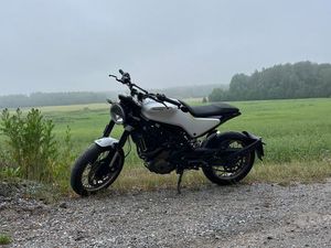 HUSQVARNA VITPILEN-401