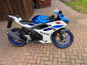 SUZUKI GSX-R125