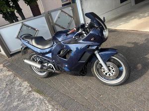 SUZUKI GSX600F