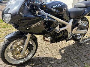 SUZUKI SV650S BJ.1999 KNUBBEL