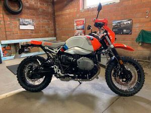 BMW R NINET URBAN GS LAC ROSE EDITION PARIS DAKAR R9T