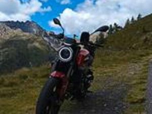 MOTO MORINI SEIEMMEZZO