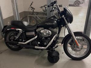 HARLEY-DAVIDSON DYNA STREET BOB