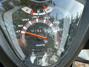 HONDA VISION 50 ROLLER, BJ. 2018, NUR 1421 KM