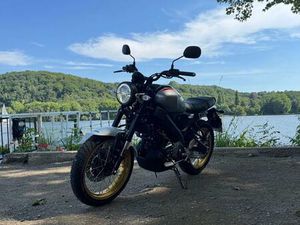 YAMAHA XSR 125 LEGACY