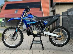 YAMAHA YZ 250 / MOTOCROSS / MOTORRAD