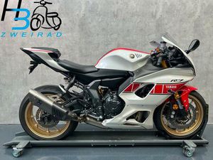 YAMAHA R7 / A2 / 3037 KM / AKRAPOVIĆ AUSPUFF