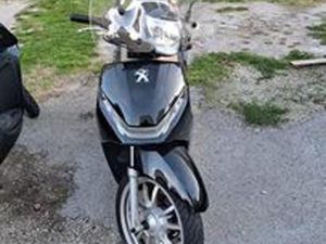 PEUGEOT BELVILLE 200 COME NUOVO