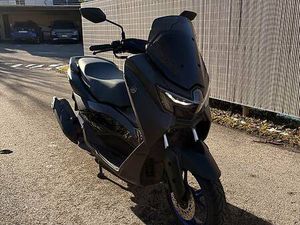YAMAHA N-MAX 2025