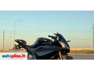 YAMAHA YZF 125 CC, SUPERBIKES