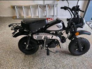 SKY MONKEY BJ. 2024 BENZIN 4-TAKTER NEUWERTIG ERST 460 KM