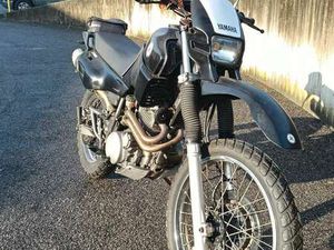 YAMAHA XT 600 NERO