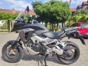 HONDA VFR 800 CROSSRUNNER
