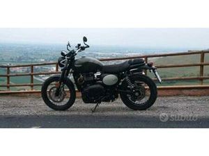 TRIUMPH STREET SCRAMBLER - 2022