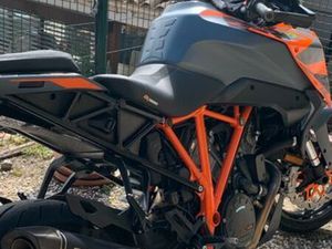 KTM SUPER DUKE GT