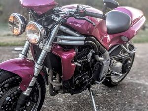 TRIUMPH SPEED TRIPLE 955