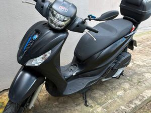 SCOOTEUR PIAGGIO MEDLEY 125S