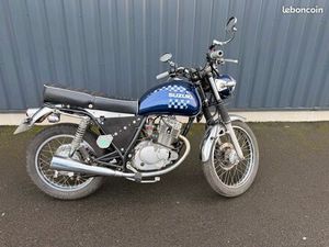 MOTO SUZUKI 125 TUX - TBE