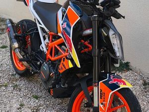 MOTO KTM DUKE 390