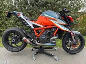 KTM SUPERDUKE 1290 RR (ÉDITION LIMITÉE À 500 EXEMPLAIRES DANS LE MONDE)