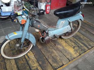 MOBYLETTE AV 88 BLEUE