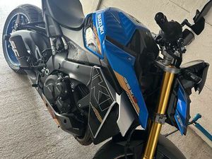 SUZUKI 1000 GSXS 2022