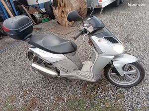 SCOOTER APRILIA SPORTCITY
